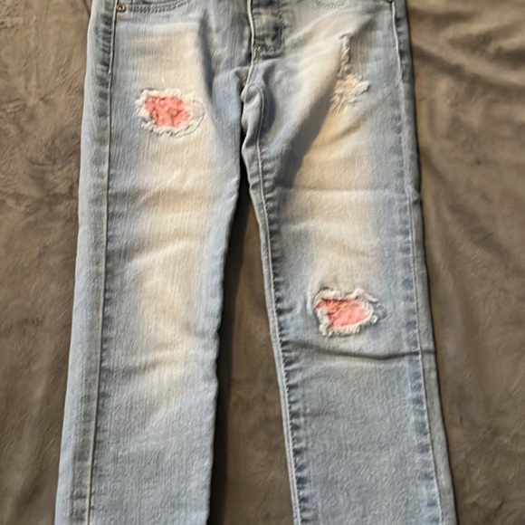 Sold - Picture 3 of 9